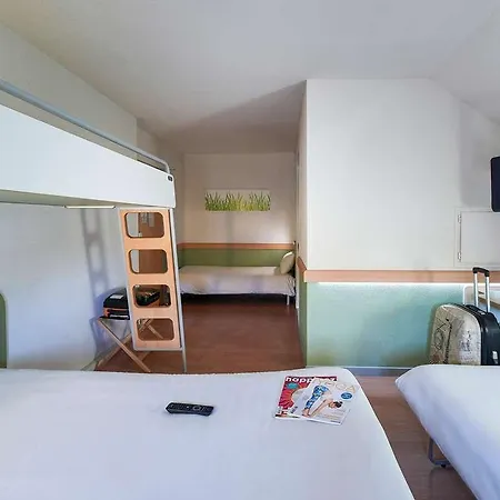 Отель Ibis Budget Centre