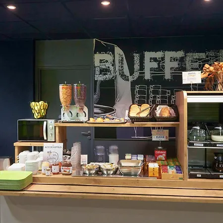 Ibis Budget Centre Hotel 2*