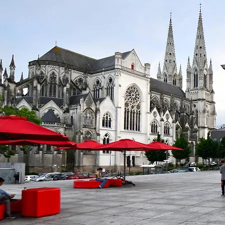 Ibis Budget Centre 2* Σολέ