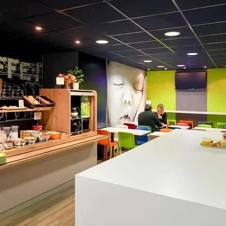 Ibis Budget Centre 2*