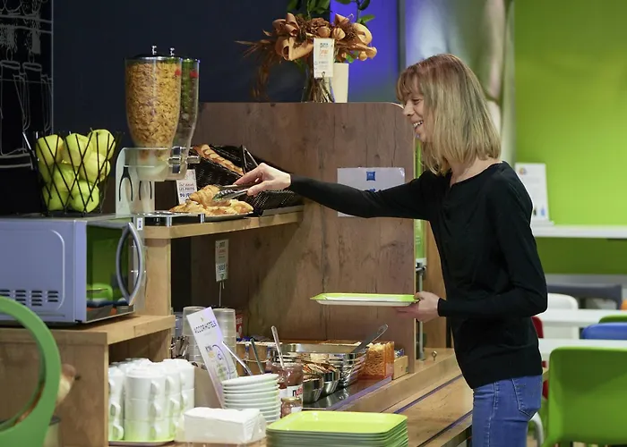 Hotel Ibis Budget Centre 2*