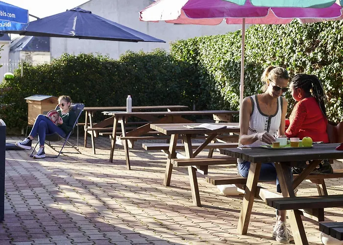 Ibis Budget Centre 2*